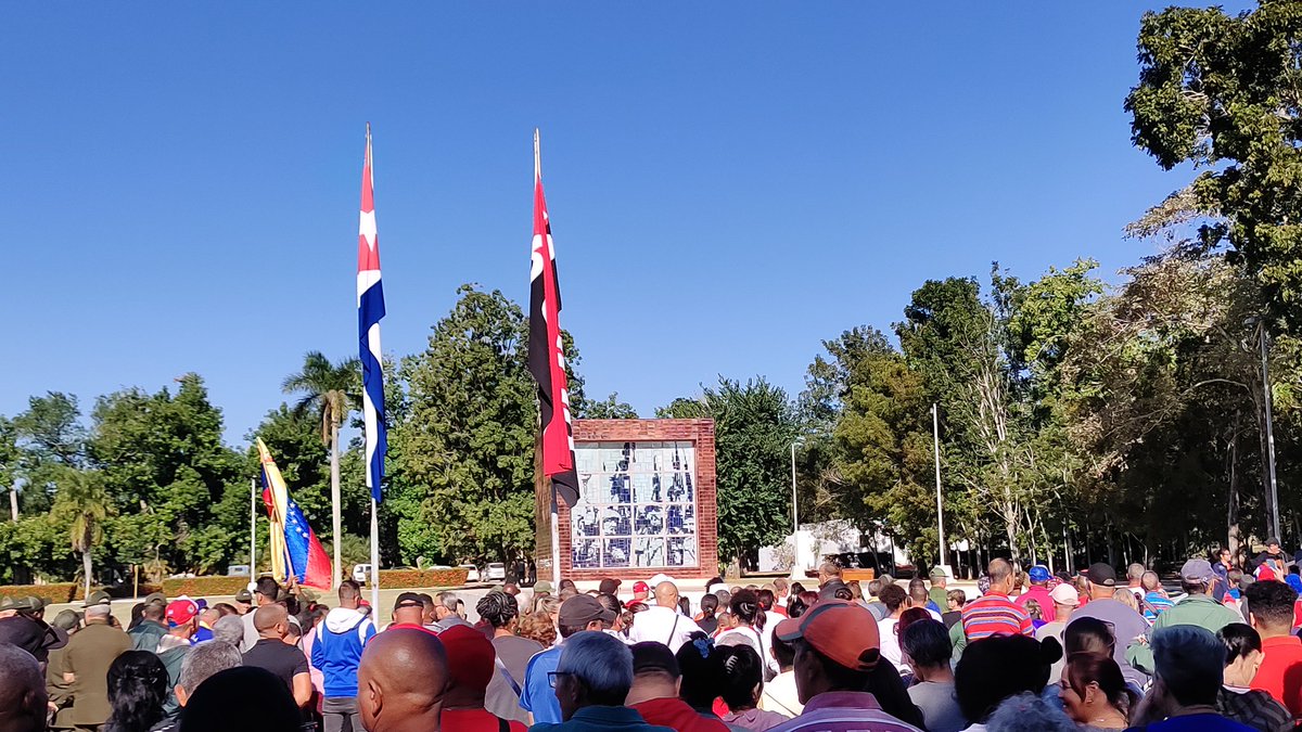 Esta mañana en #Artemisa dimos nuestro apoyo a #NicolásMaduro y el rechazo a las acciones del gobierno de Trump en contra de un país soberano.
#CubaConVenezuela