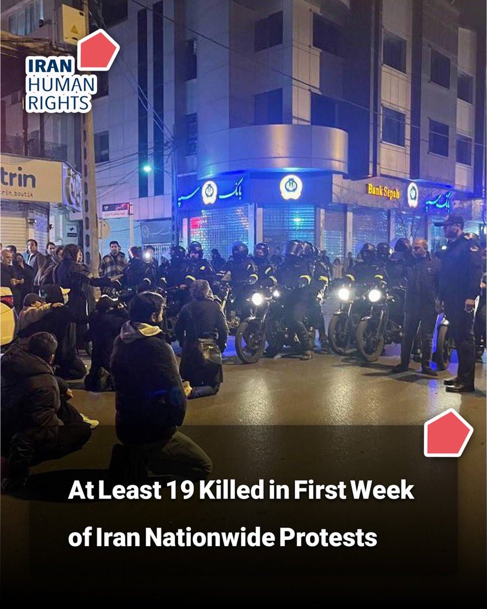 arminarefi's tweet photo. CARNAGE. Au moins 19 manifestants ont été tués et des centaines d’autres ont été blessés et arrêtés après une semaine e de protestation en #Iran, relève l’ONG @IHRights, qui indique que les autorités ont utilisé des armes militaires, et dans certaines zones des armes lourdes, pour réprimer les manifestants.

Le rapport : https://t.co/Ly5gAlIDwr