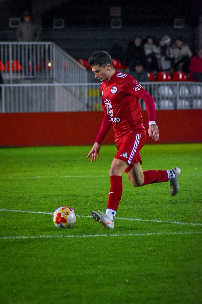 ⏱️ 16' | CDL 0 - 0 SEL |

Comienza dominando el Laredo con alguna ocasión de gol, pero sin llegar a crear mucho peligro

#TerceraRFEF #DePrincipioAFin