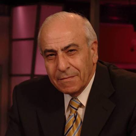 عرفناك، كما الملايين من محبّيك، عبر شاشات الأخبار، وزاد فخرنا واعتزازنا بك من خلال شهادات زملائك، إذ أجمعوا على صدقك ونُبلك واستقامتك؛ فكنت مثال الإعلامي الذي سبق فعله قوله، فبقيت سيرته أعلى من كل خطاب

فإلى رحمة الله، القامة الإعلامية العربيةُ الأردنية، ابنُ الصريح، #جميل_عازر