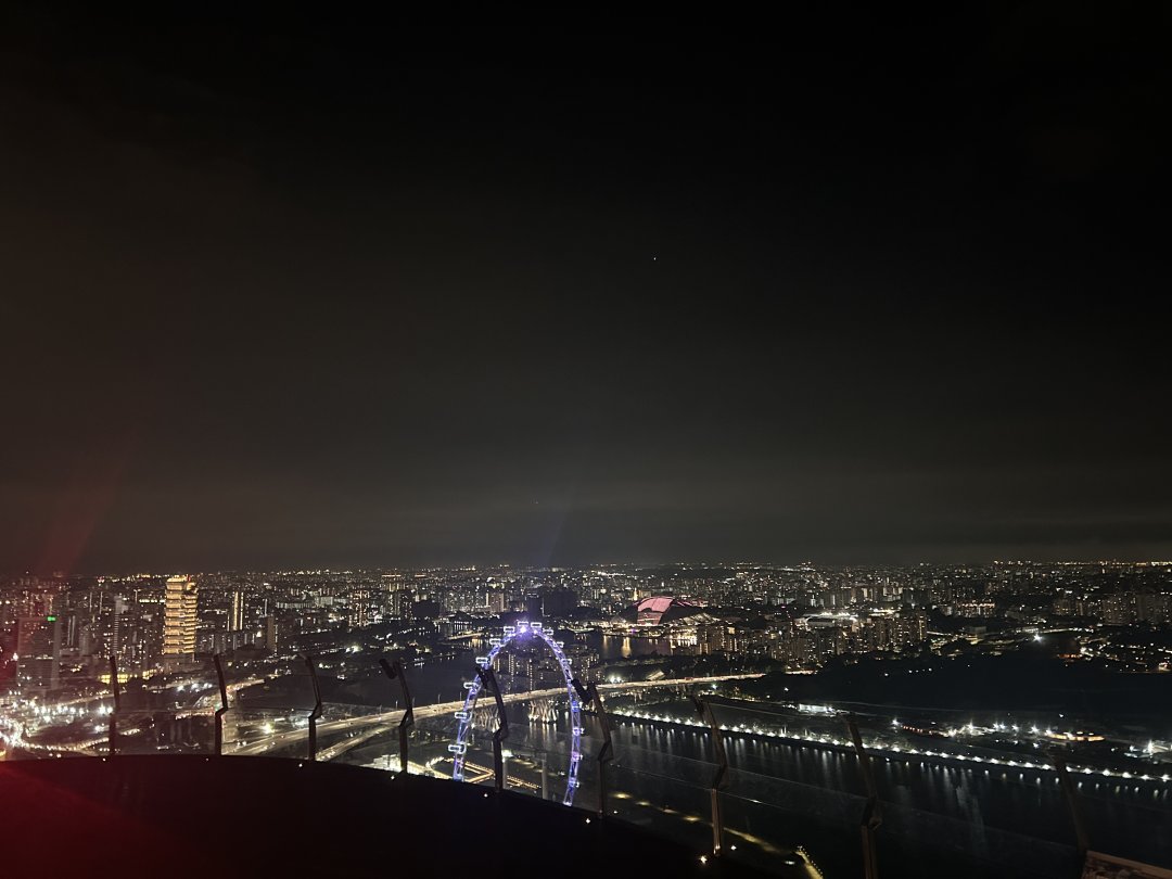 DavidValr's tweet image. 야경은 도시의 번영을 보여주는 가장 좋은 방법이다.