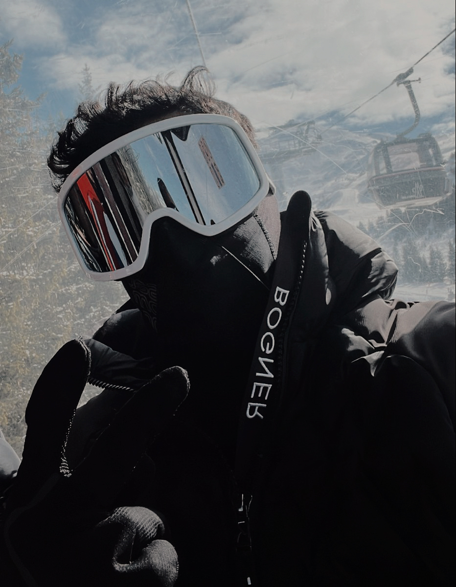 ᴀʟᴇᴋʙᴇʟɢ publicó las siguientes fotografías en Instagram.