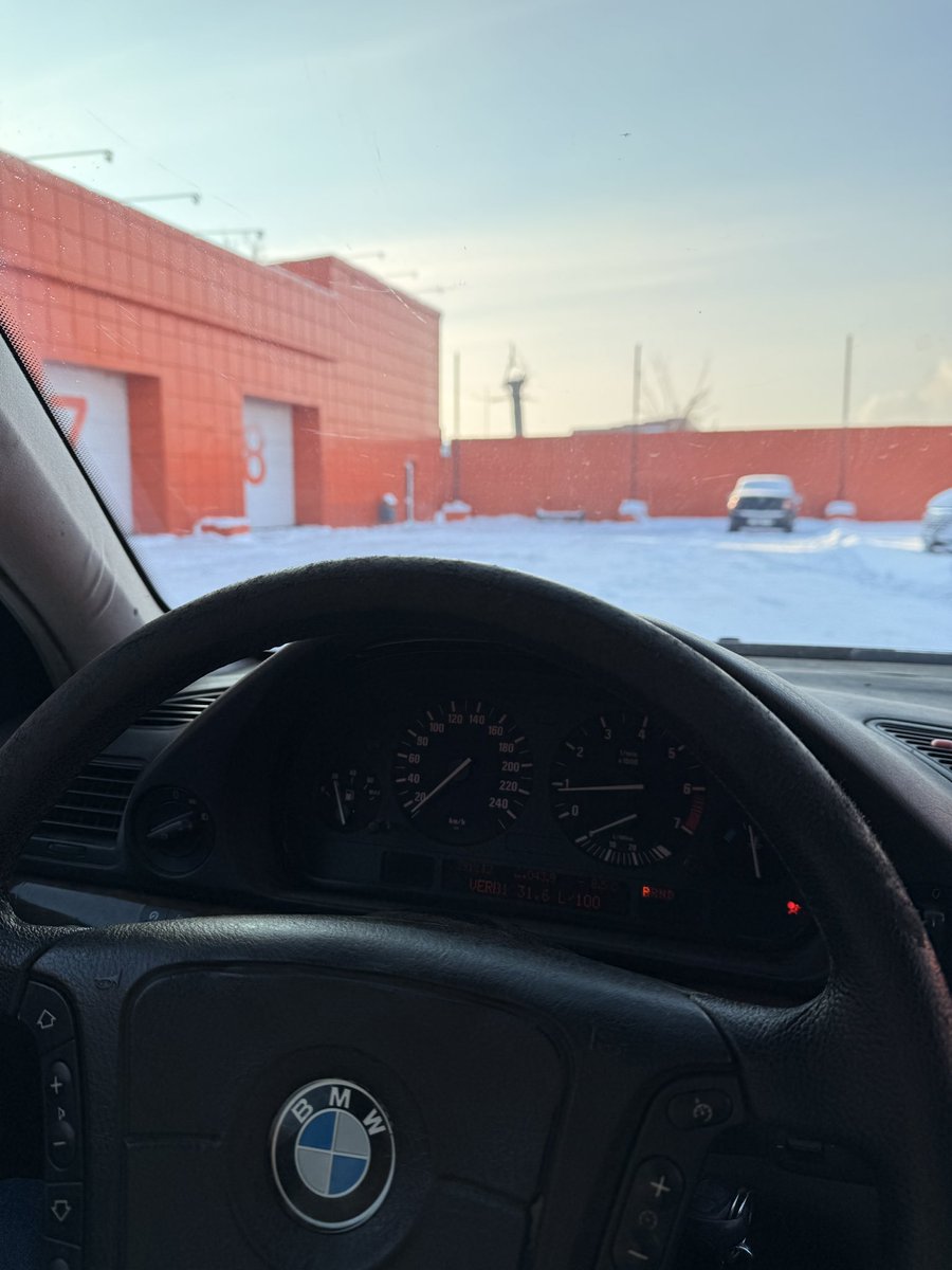 elfelev's tweet image. теперь на таком вайбе двигаемся