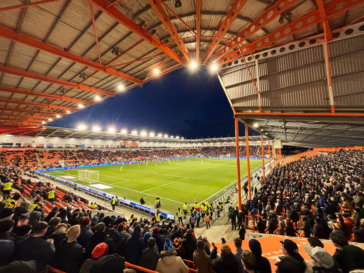 ßen (P) tweet media