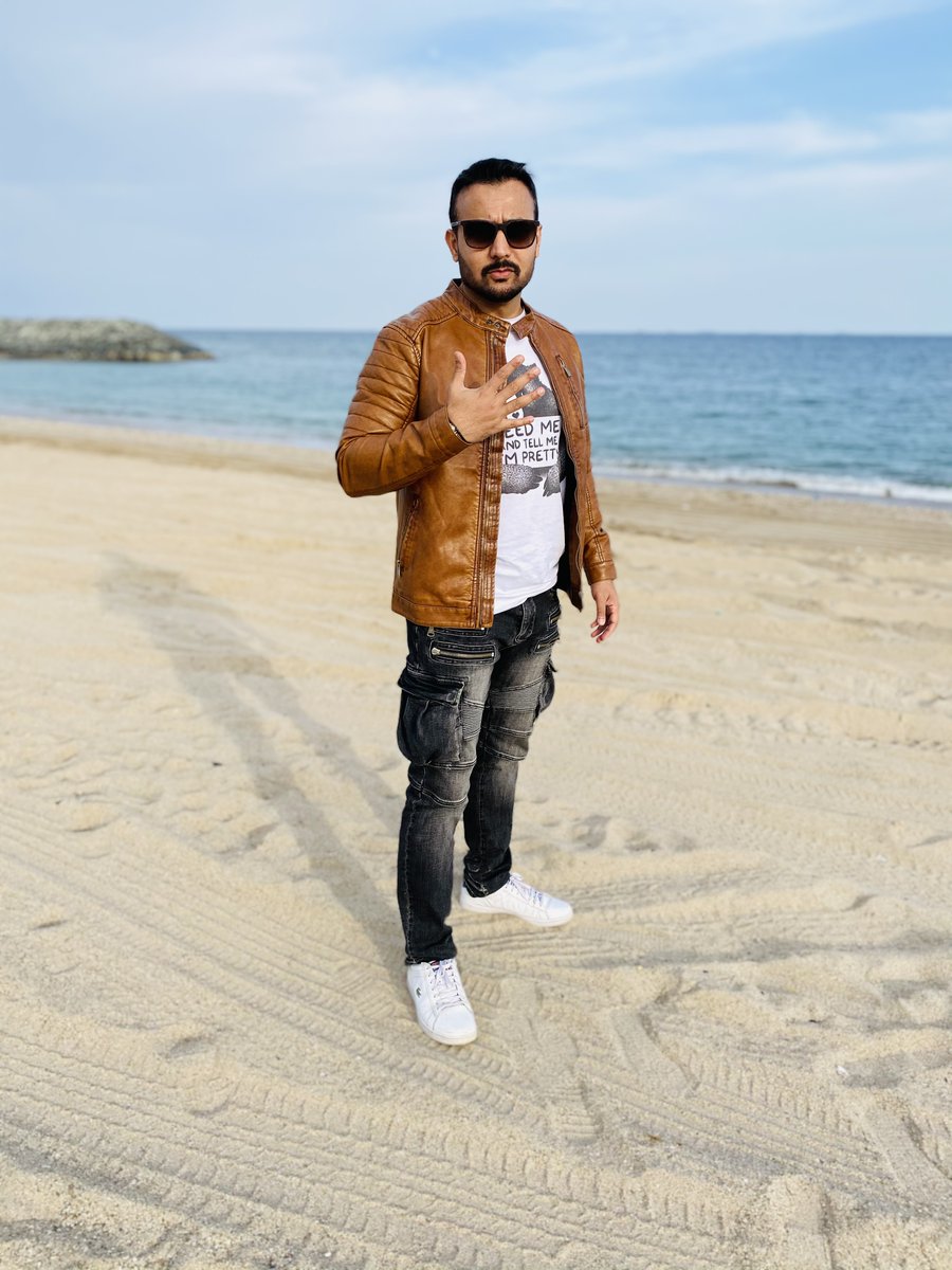 🔮 Here is my Top 5 Supply Chain &amp; Procurement Predictions for 2026: 🔮 

During the Christmas holidays, I have watched tons of YouTube videos, read research articles and did some of my own vibe coding using Google Vertex.

Which leads to inference that in 2026 supply chains are