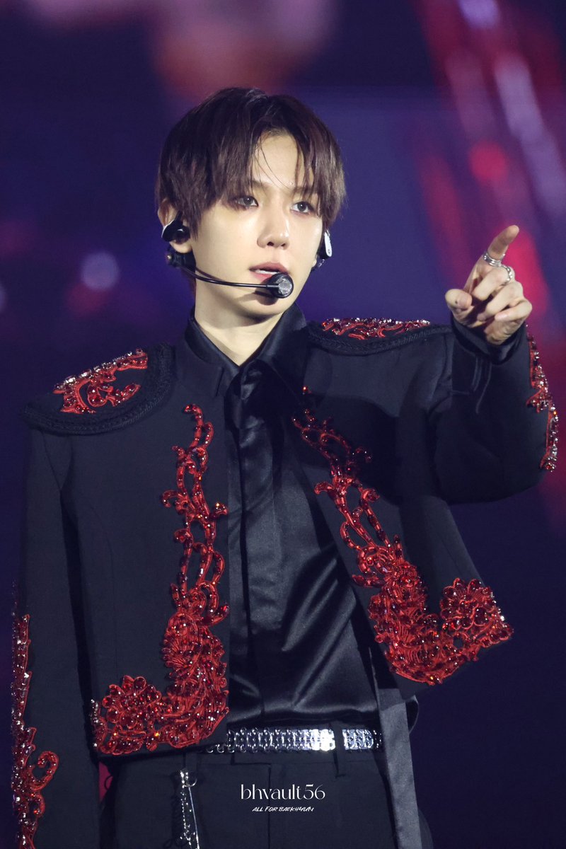2025 BAEKHYUN WORLD TOUR
'Reverie dot' in SEOUL
26.01.04

Next song is…

#BAEKHYUN #백현 #Reverie #ReveriedotSEOUL