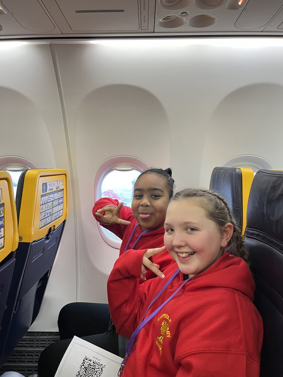 NewParkPrimary's tweet photo. Flight to Milan to begin our ski adventure in Bormio ⛷️ https://t.co/XJJTbwwx3t