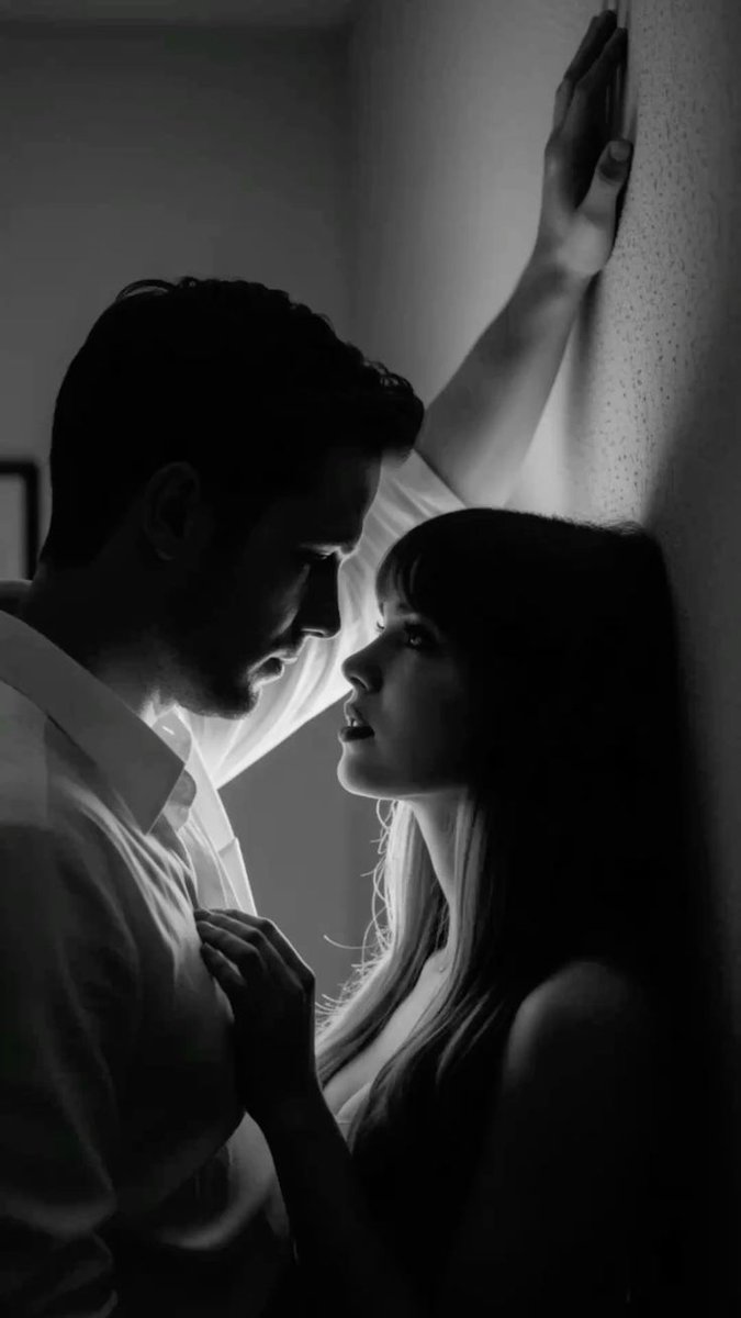 Prince40a's tweet image. حبيبتي
أذوب في عشقكِ
أحتاج أن أعانقكِ دون توقف
لساعات من الجنون
فـشوقي لنبضتكِ
يجعلني أسيرا لعناق لا ينتهي