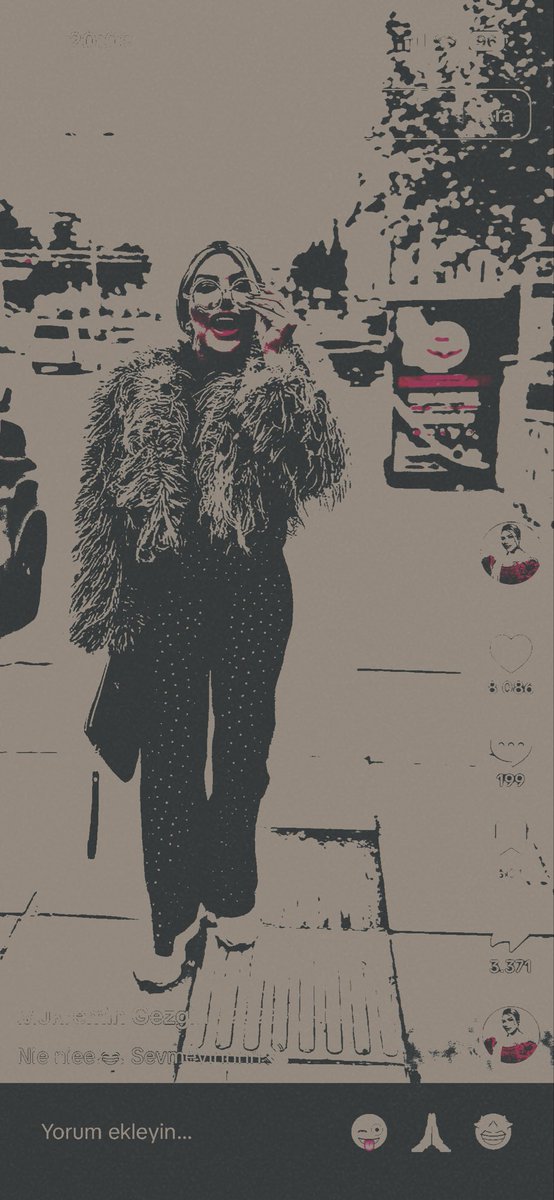 _softstatic's tweet image. bugün mükremin gezgin diva kürkümle gezmelere gittim. 😇