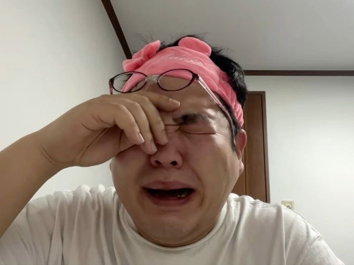 kazenini's tweet photo. 제발 자고싶어... https://t.co/HjEh4FyQIT