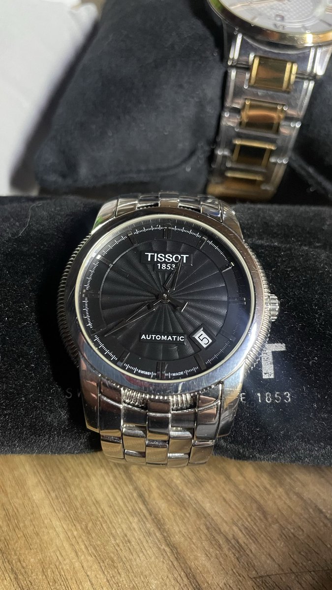 impromptu__'s tweet photo. @txtdarionlshop overall fav in my watch collection. sangat reliable ❤️ https://t.co/PkptijSyHM