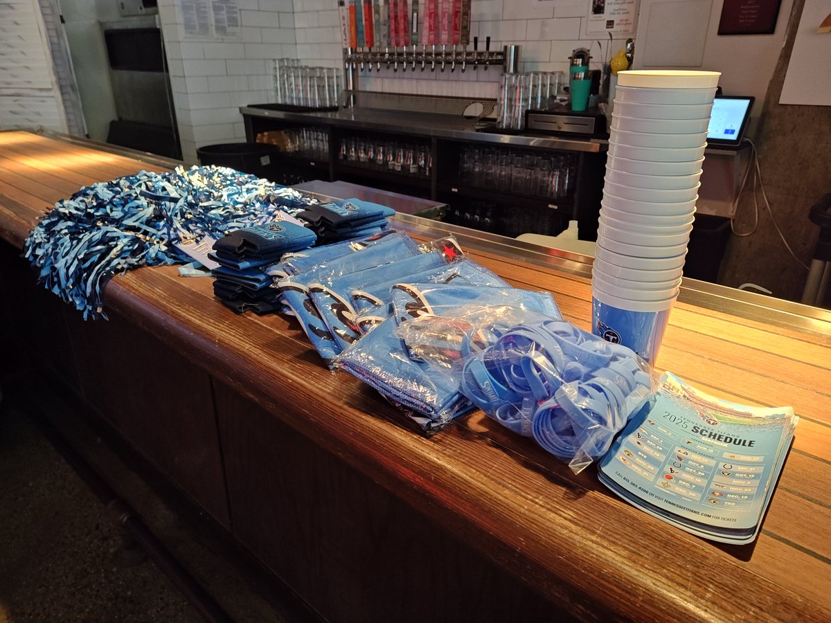 DCTitansFans tweet media