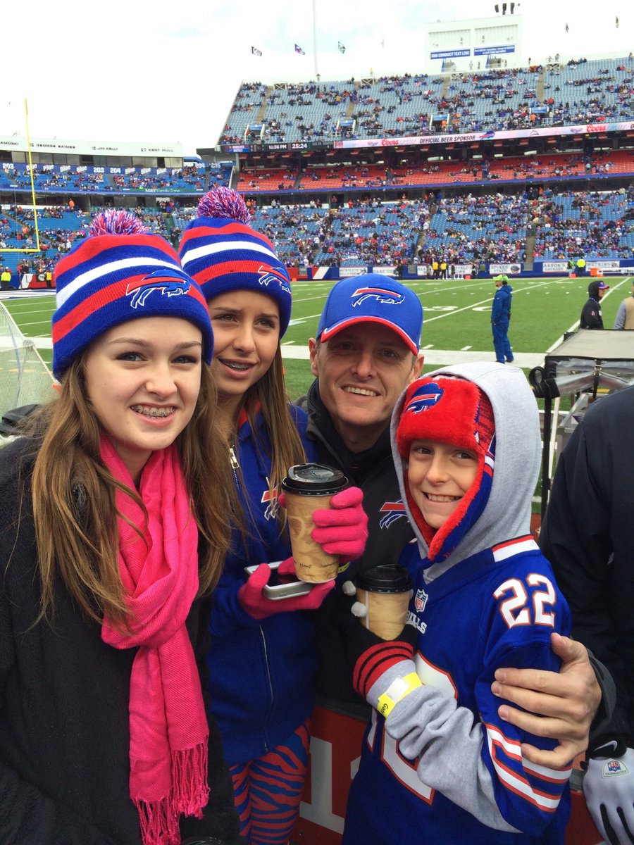 Dan Evans tweet media