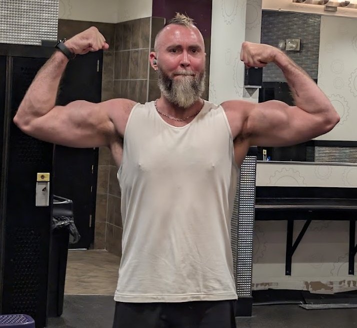 Felt bigger than usual with this pump, had to document it publicly!