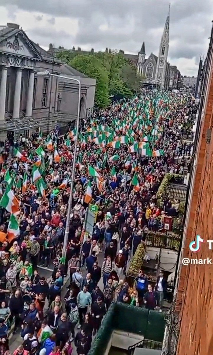 sjdarceys's tweet image. "They are few - but they are very loud" 

Meanwhile: