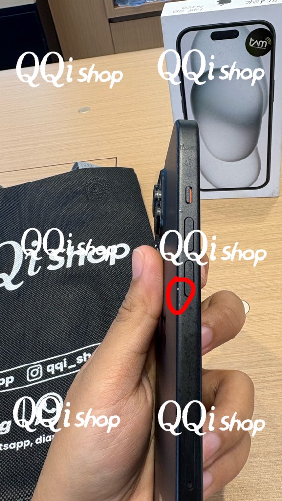 wts iphone 15 128GB ex ibox black 

truetone, face id, camera &amp; all fungsi normal. BH 87% ori with box 

detail:
- garansi resmi 
- ada dent sesuai foto
- tdk prnh service
- no minus

bisa kirim seluruh indonesia atau COD MEDAN   9,9jt negtip

bit.ly/Qqi_shop #zonauang 🌟