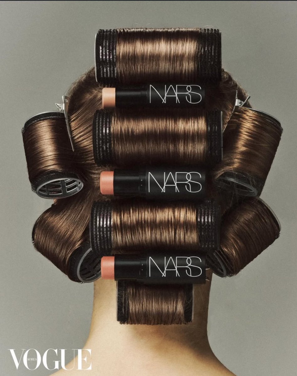 miuism's tweet image. vogue korea, january issue 💄