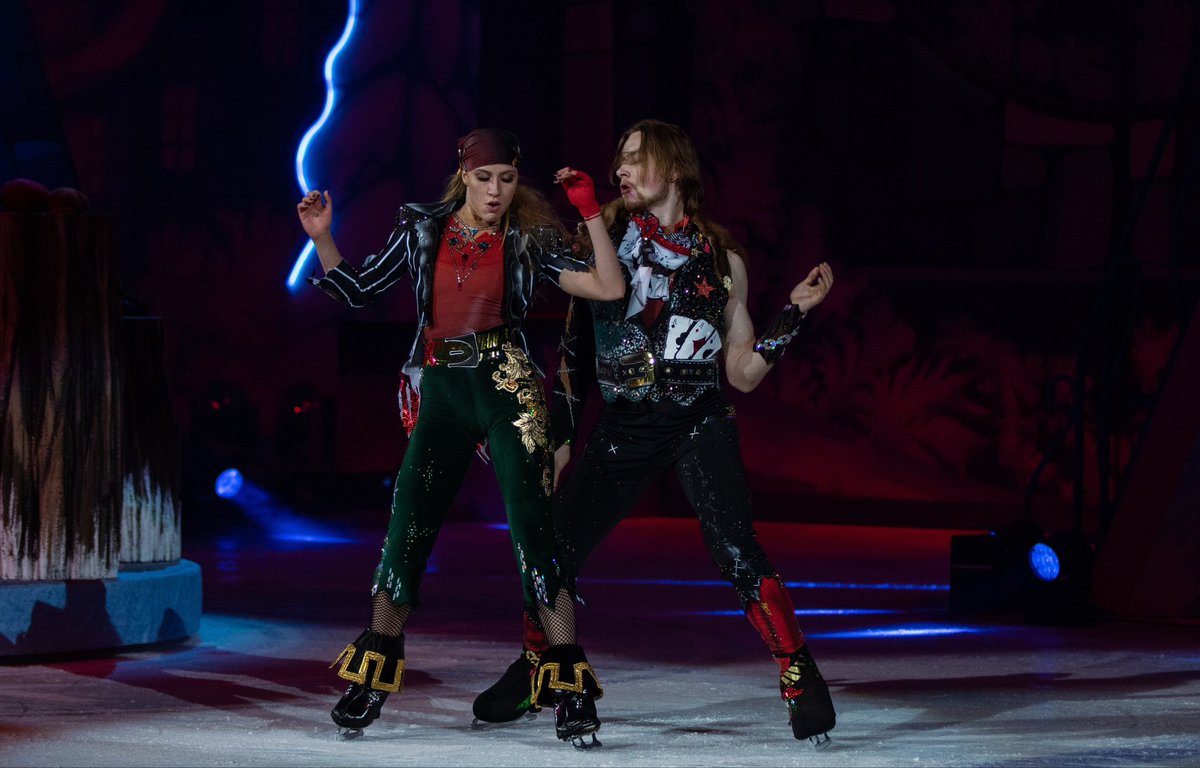 ravenparadoxx's tweet image. Мяустенки краши…😳😻