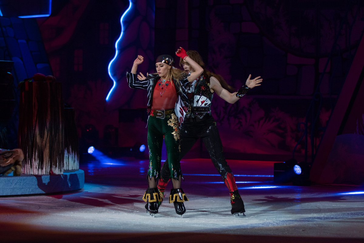 ravenparadoxx's tweet image. Мяустенки краши…😳😻