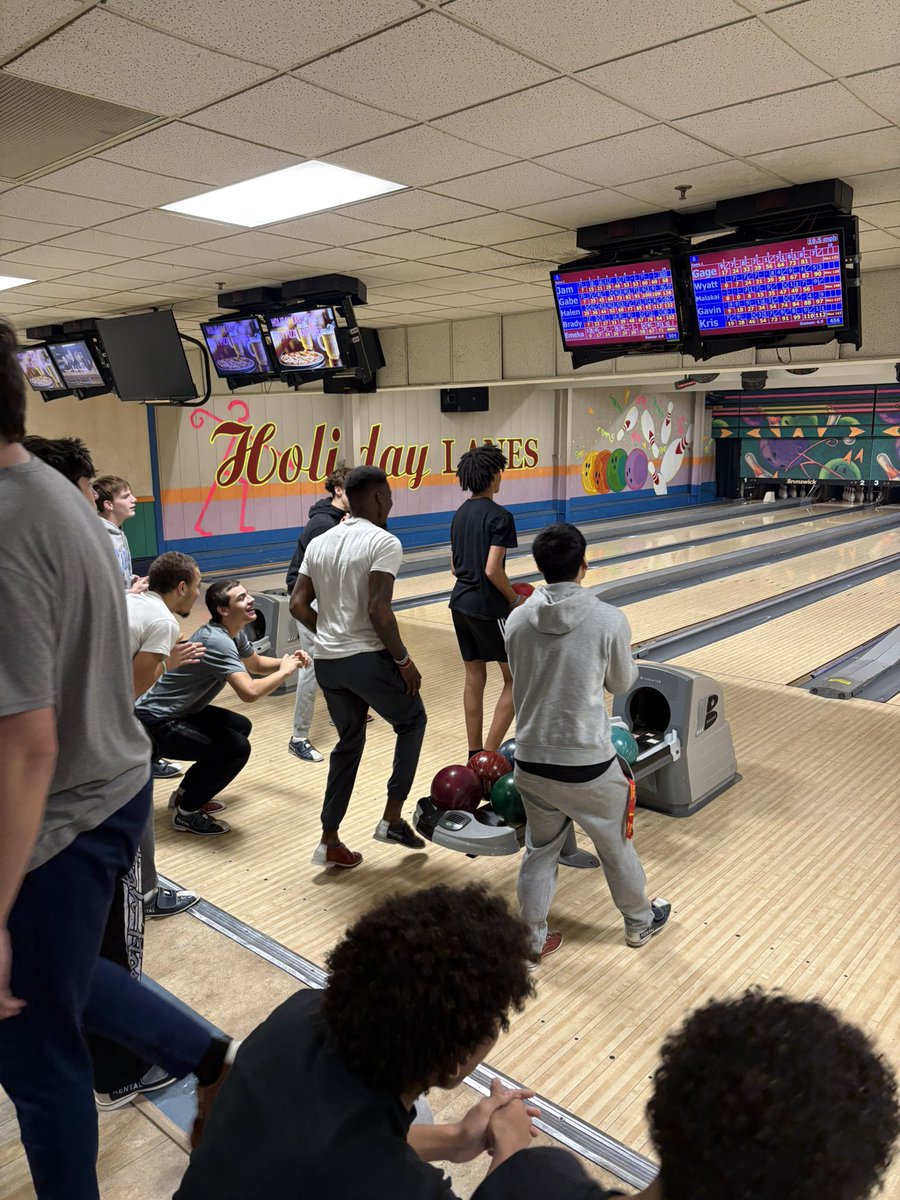 Jesse Moss ❄️ tweet media