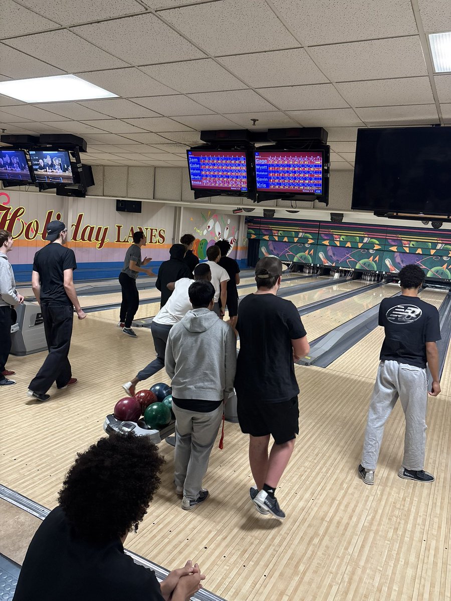 Jesse Moss ❄️ tweet media