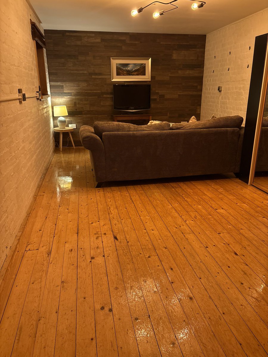 When you decide that the day before you go back to work is the perfect day to clear out and repurpose a spare bedroom 🙈