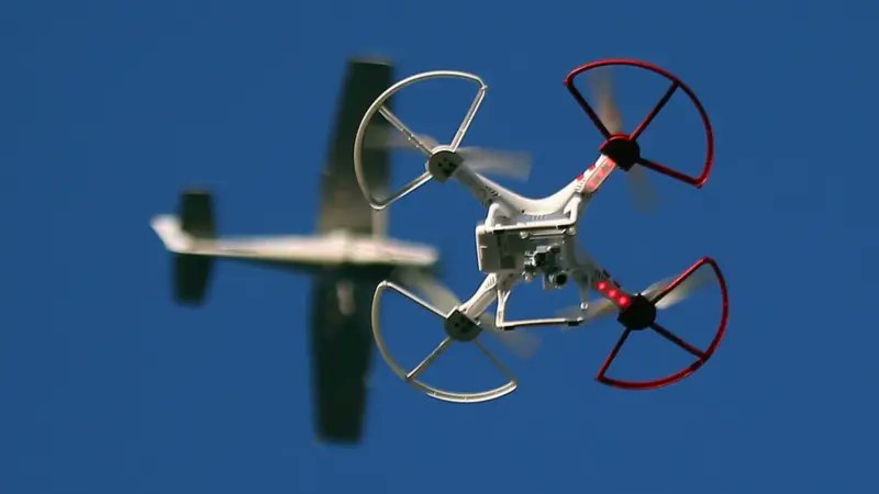 سيكون بامكان الطائره الجديده الطائرات الدرون بانها تكتشف كل طائر فوقها وفي كل مكان،هذه الميزه الرائعه الكثير من الامكانيات اذا نجحت ان شاء الله الفكره 💭@#من_الأعلى #لقطة_جوية #فيديو_جوي #احتراف_التصوير
#FromWhereIStand #DroneVideo #SkyPixel #DJIGlobal #AerialVideo #DroneShot