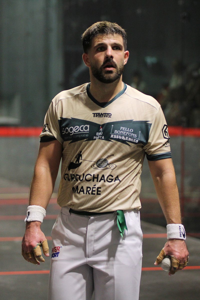 euskalirratiak's tweet photo. ⚾️ Laugarren aldiz eraman du Donibane Garaziko Super Prestige lehiaketa Peio Larraldek. 40-29 nagusitu zaio @Battitta_D ri. Itsasuarrak ezin izan du bere zazpigarren txapela jantzi hirugarren aldiz Larralderen aurka finala galdu ondotik https://t.co/qKtbCxf0K6