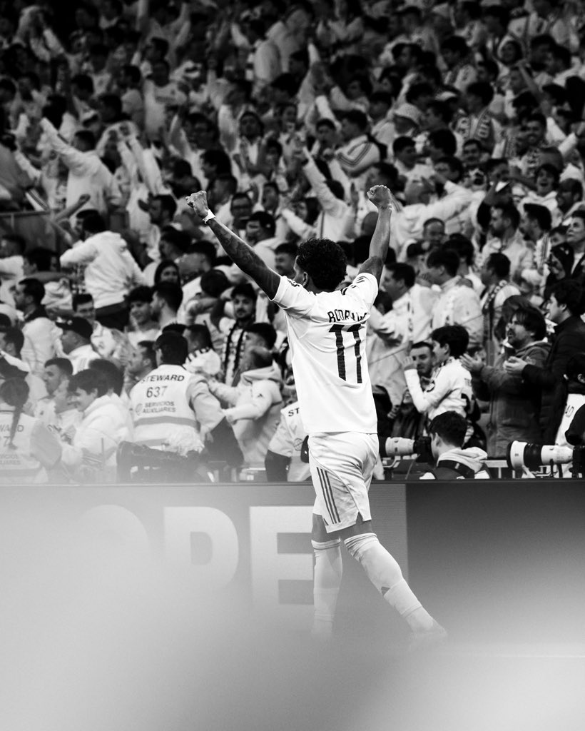 RodrygoGoes's tweet image. La mejor manera de empezar el año! 🤍🙌🏾 HALA MADRID! 🤍