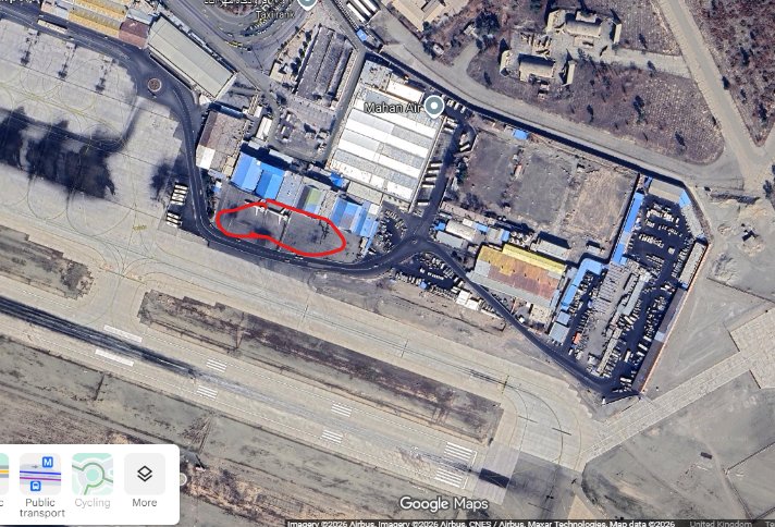 حوالی ساعت 2 ظهر دم آشیانه نیروی هوایی مهرآباد
سه تا فوکر 100 سفید بدون هیچ علامتی و یک هواپیمای ترابری سبک دیدم. تا الان همچین چیزی ندیده بودم.
<a href="/ayatsubzero/">Pixel</a> 
<a href="/tired_phantom/">فانتوم خسته</a> 
<a href="/ShahryarShefigh/">شهریار</a>