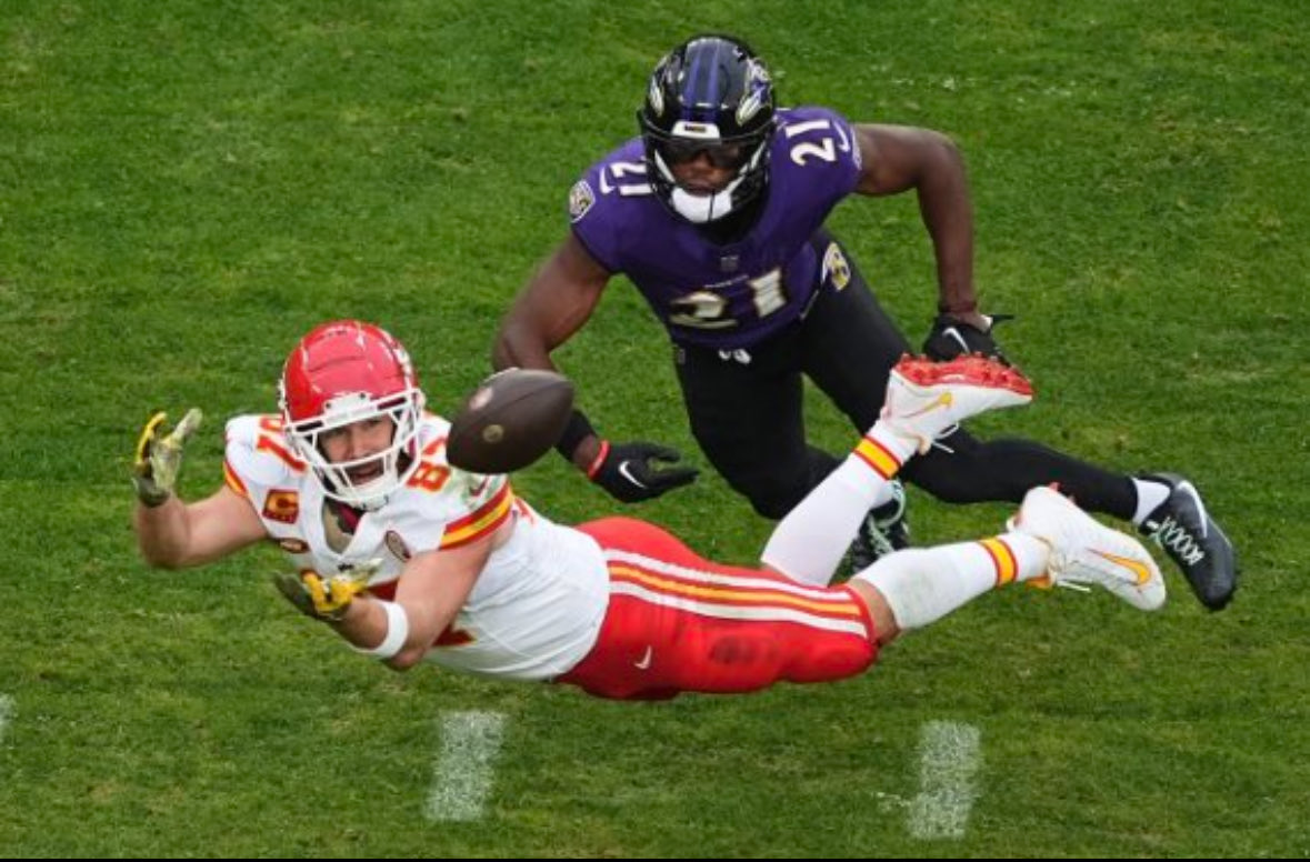 ta7sw1zzle's tweet photo. Travis Kelce #WPMOYChallenge https://t.co/HIj8PdaesX