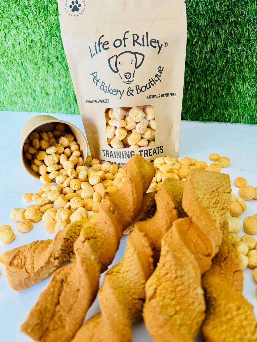 Cheese anyone? # trainingtreats #cheese #cheesestraw #nutritionalyeast