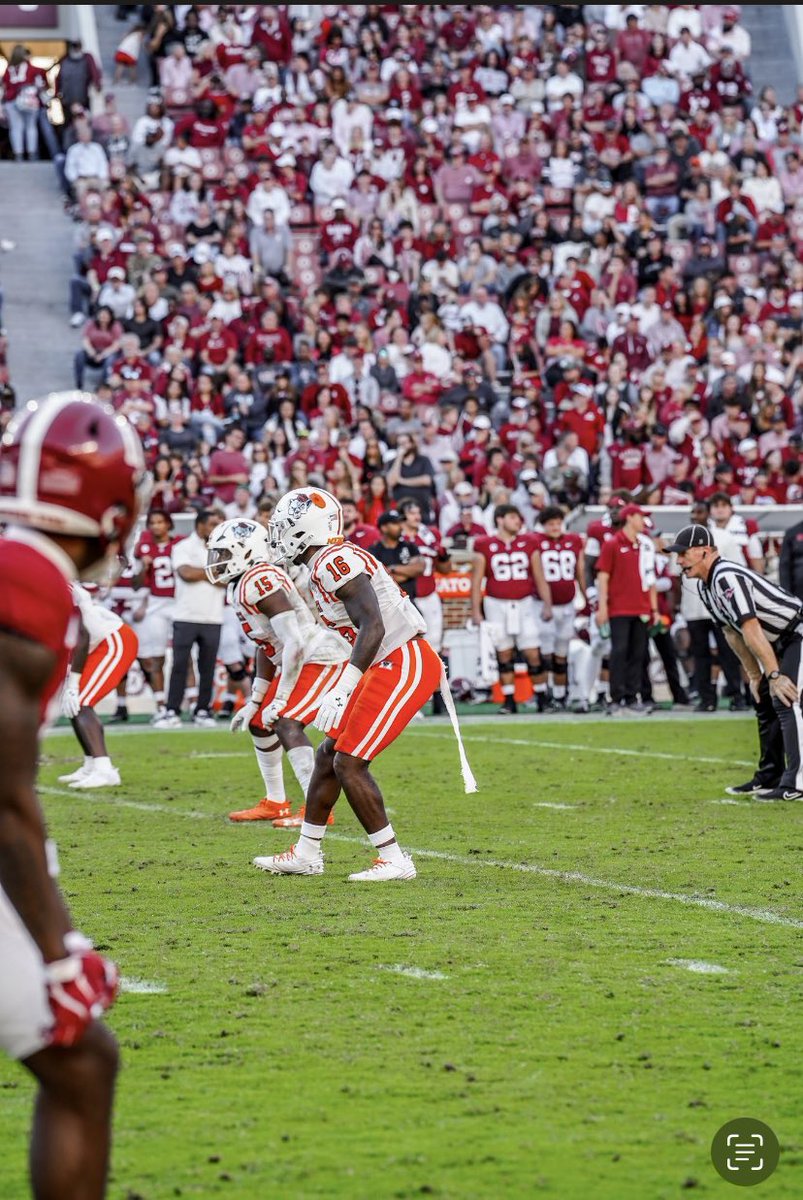 Christian Davis tweet media