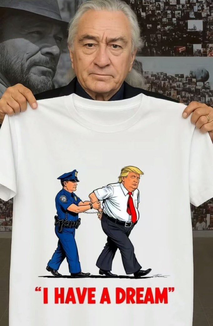 Pamuk_Miya's tweet image. Robert de Niro yazılır ADAM diye okunur.

NOKTA..