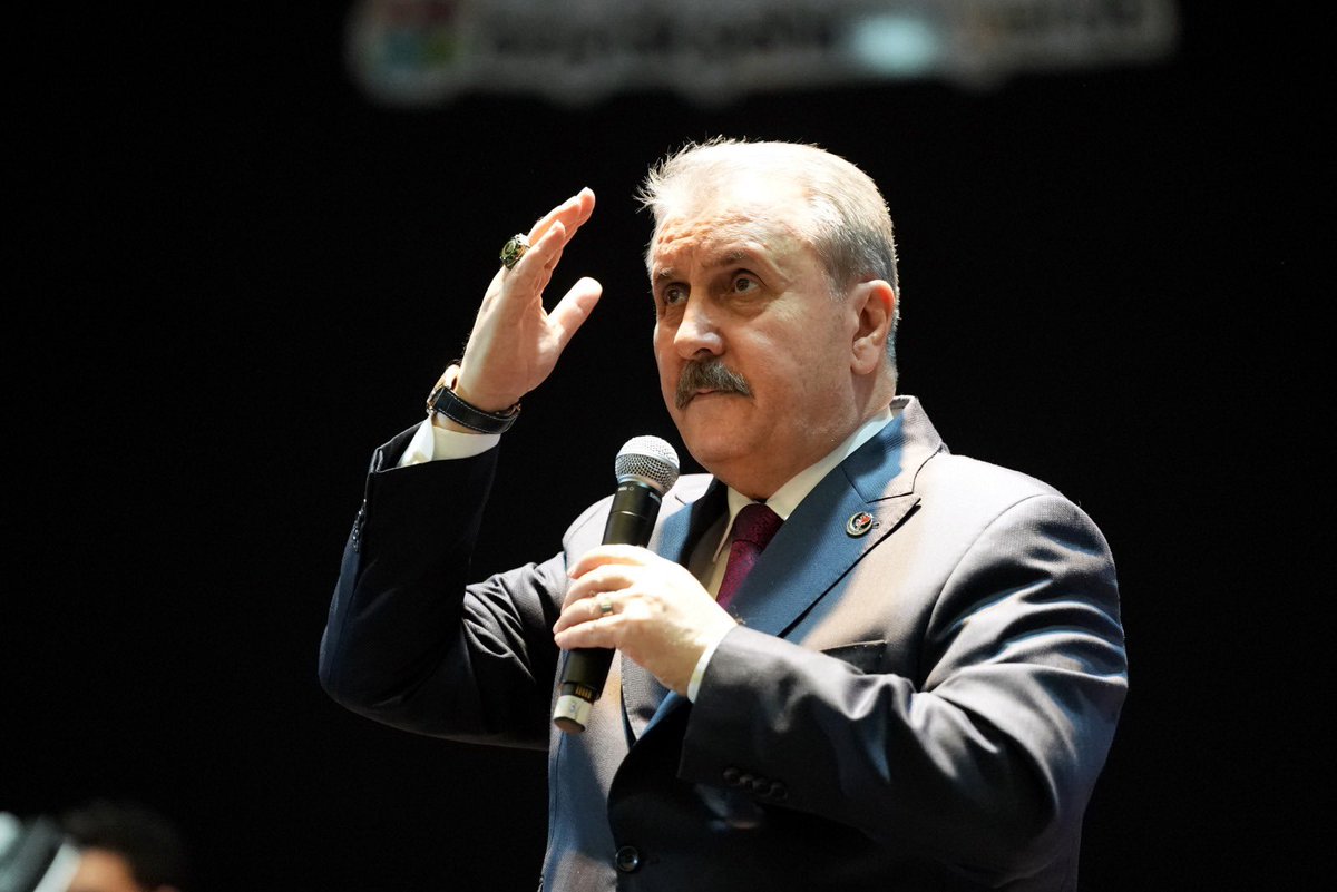 Şanlıurfa Olağan İl Kongremizi teşkilatımızın azmi ve vatandaşlarımızın yoğun katılımıyla gerçekleştirdik.

Yeniden İl Başkanı seçilen Sabri Çavcı kardeşimi ve yönetimini tebrik ediyor, başarılar diliyorum. 

İnşallah teşkilatlarımızla, dava arkadaşlarımızla birlikte