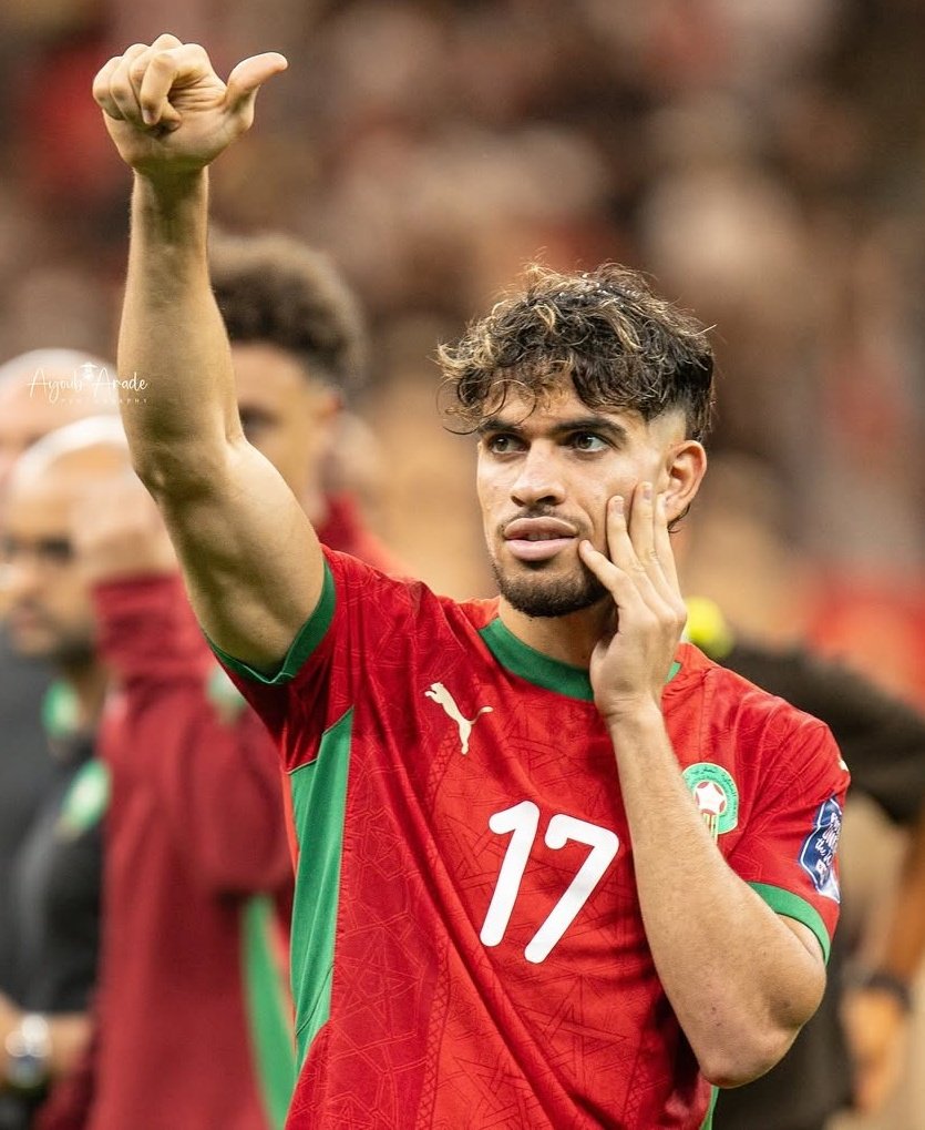 ActuFootMaroc's tweet image. - Penalty 𝗡𝗢𝗡 𝗦𝗜𝗙𝗙𝗟𝗘́ sur El Kaabi. 🟨
- Carton rouge 𝗡𝗢𝗡 𝗦𝗜𝗙𝗙𝗟𝗘́ sur Ez Abde. 🟥

Mais oui c'est le Maroc qui est favorisé, la 𝗝𝗔𝗟𝗢𝗨𝗦𝗜𝗘 𝗘𝗦𝗧 𝗙𝗟𝗔𝗚𝗥𝗔𝗡𝗧𝗘 . 🇲🇦🤫