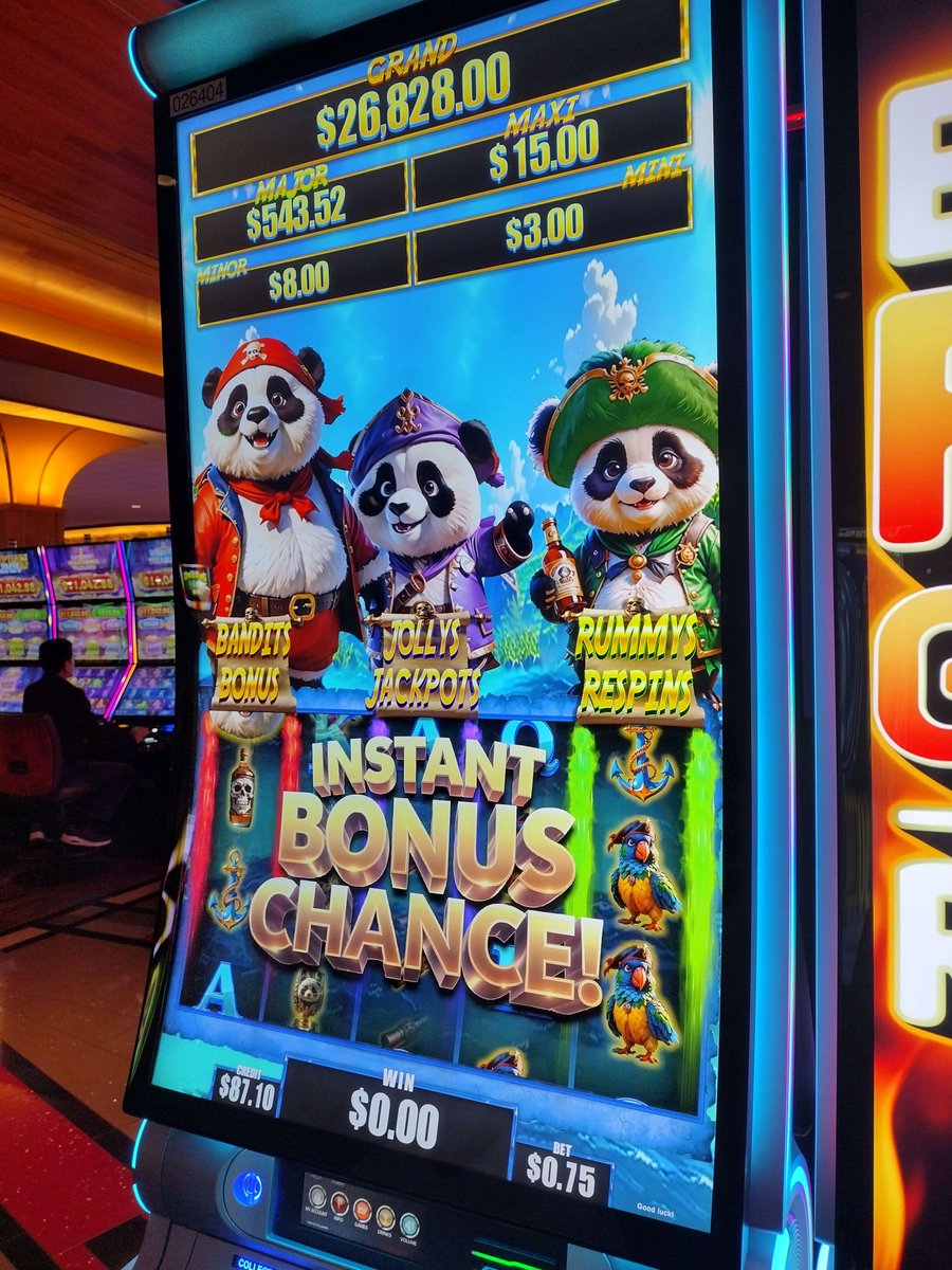 Voiceguyhuehue's tweet photo. For YOUR information, I prefer OBNOXIOUSLY LOUD, EYE-WATERINGLY BRIGHT Slot machine games, MADE BY MAN https://t.co/Y0dWCBFerU