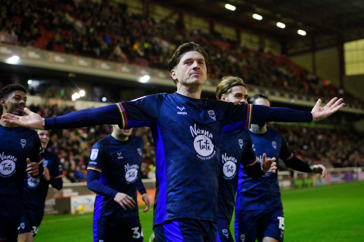 Lincoln City FC 🇺🇦 tweet media