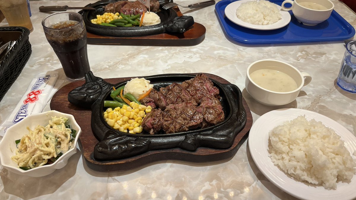 ootsujiken's tweet photo. デカ肉🍖🍖🍖🍖 https://t.co/IbqvvdLLUY