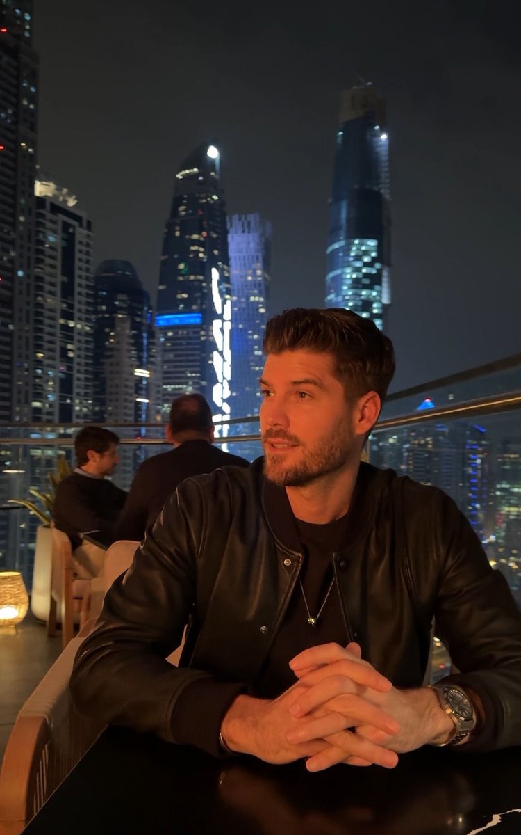 salvatore tweet media