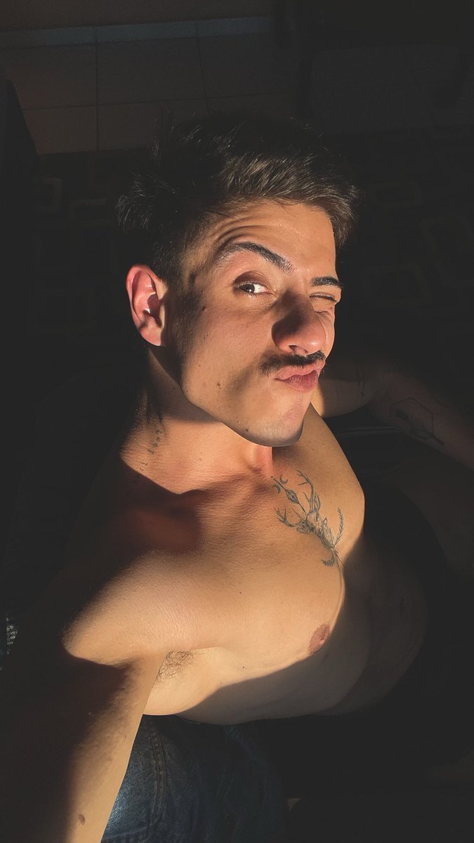 hellogisell's tweet image. Trintei e aceito presente na dm 🙇🏻‍♂️