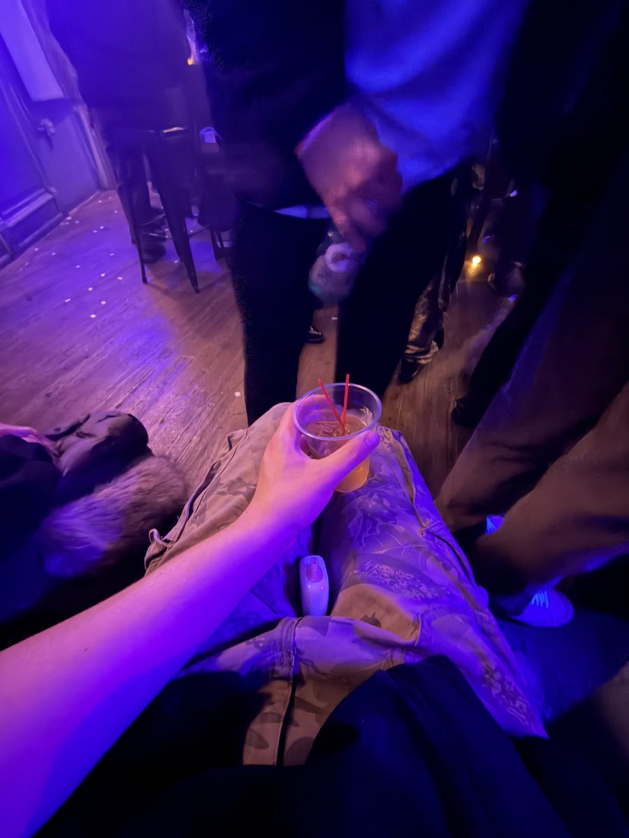 William (@grizzlypng) on Twitter photo 