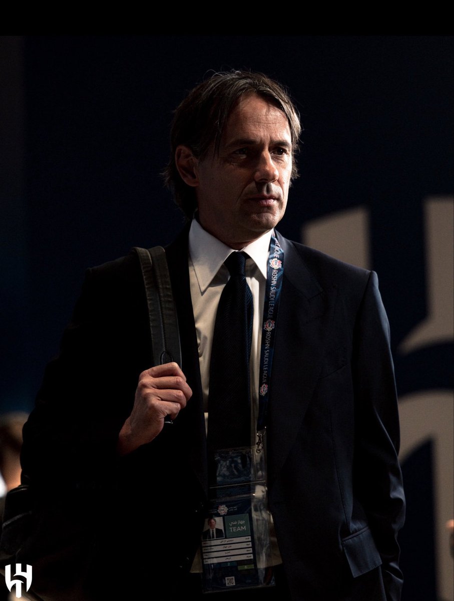 انزاغي ارتكب كارثه يوم قرر يحط يوسف دكه ويلعب نيفيز قلب

وسطنا ضايع حرفيا بدون نيفيز، الشوط الثاني دخل يوسف بدال كنو ودف نيفيز للوسط لعل وعسى يتغير شكل وسطنا

شوط ثاني افضل