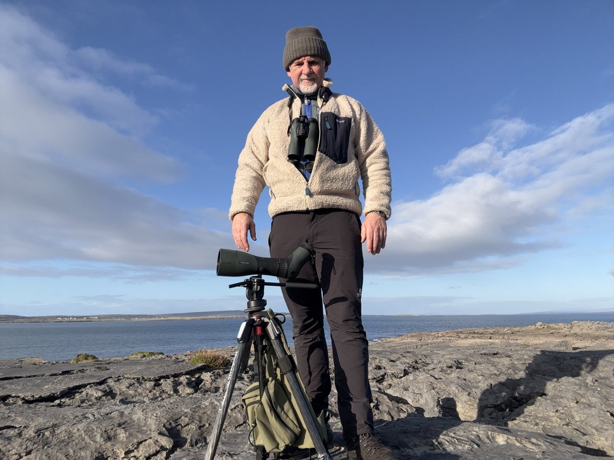 pomskua's tweet photo. Lovely day yesterday Inis Méain. Circumabulation of island by bike &amp; foot, counting birds. Nice to see a Redwing amongst small movement of Blackbird &amp; Brent goose on Trá Leitreach, ringed Iceland May 2014 seen by myself in same location in March last year. https://t.co/LUcjPfM8IG https://t.co/0eQyLKVHiS