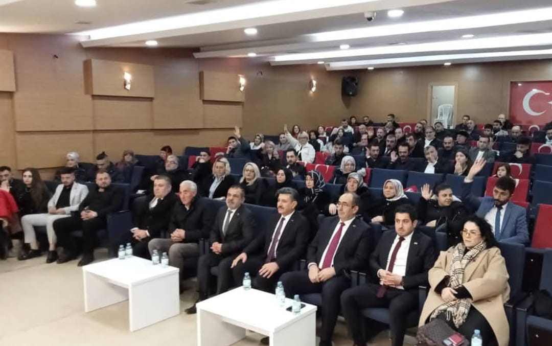 Bugün Çorum teşkilatımız tarafından gerçekleştirilen İl kongremize katılım sağladık. Kongremiz neticesinde İl Başkanlığı görevine seçilen Ahmet Anak başkanımızı ve yönetimini tebrik ediyor başarılar diliyoruz.

#TürkiyeİttifakıPartisi
#MutlubirGelecek
#GüçlüTürkiye