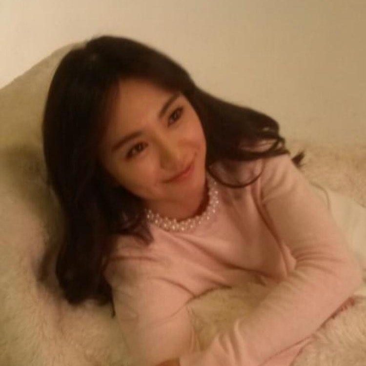 It's not your fault Mina. We want you here and we want to see you happy. 
#WeLoveYouKwonMina