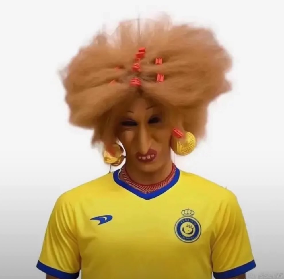 #ضمك_الهلال

" الخسارة في الجنوب والصياح في الرياض 😂🤪.