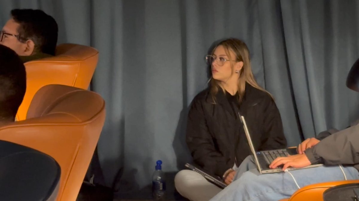 Sofía Navarro tweet media