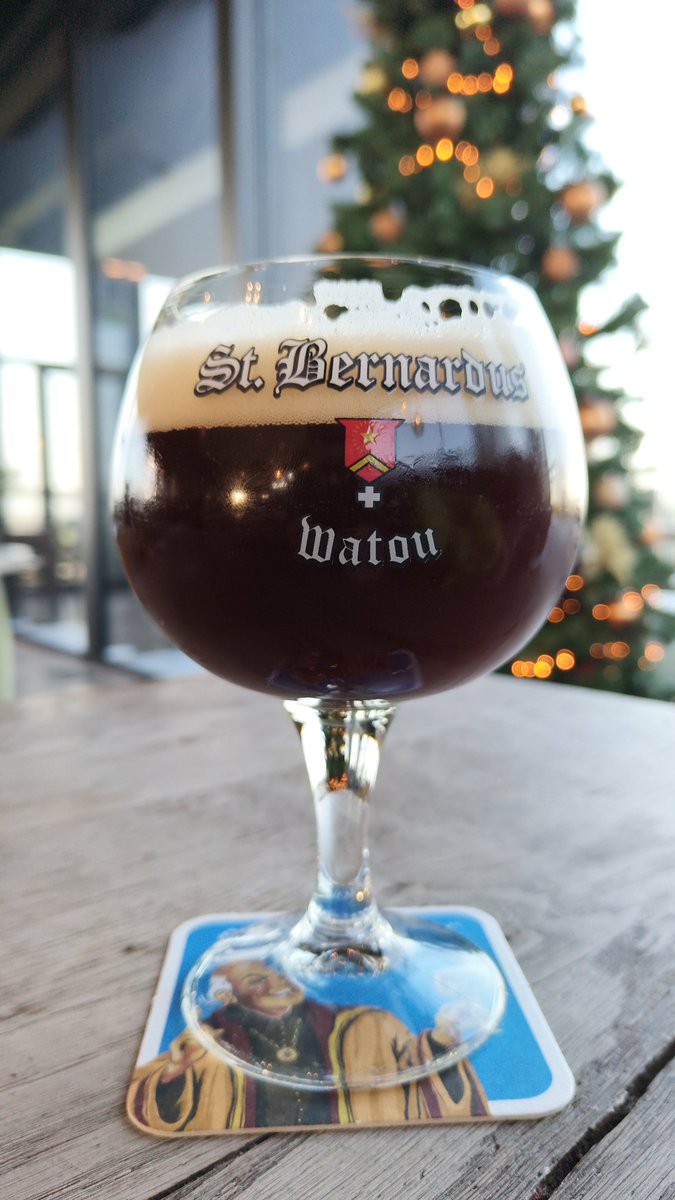 Between old and new: good time to 🚴‍♂️  to the home of two of #Belgium’s finest specialty beers: Sint-Sixtus abbey in #Westvleteren and St.Bernardus in #Watou, with signature beers: Trappist Westvleteren 12 (trappistwestvleteren.be/en/our-beers/t…) and St.Bernardus Abt 12 (sintbernardus.be/en/brewery/our…)