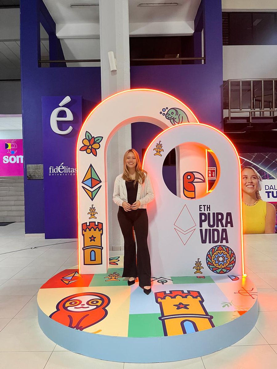 Sofía Navarro tweet media